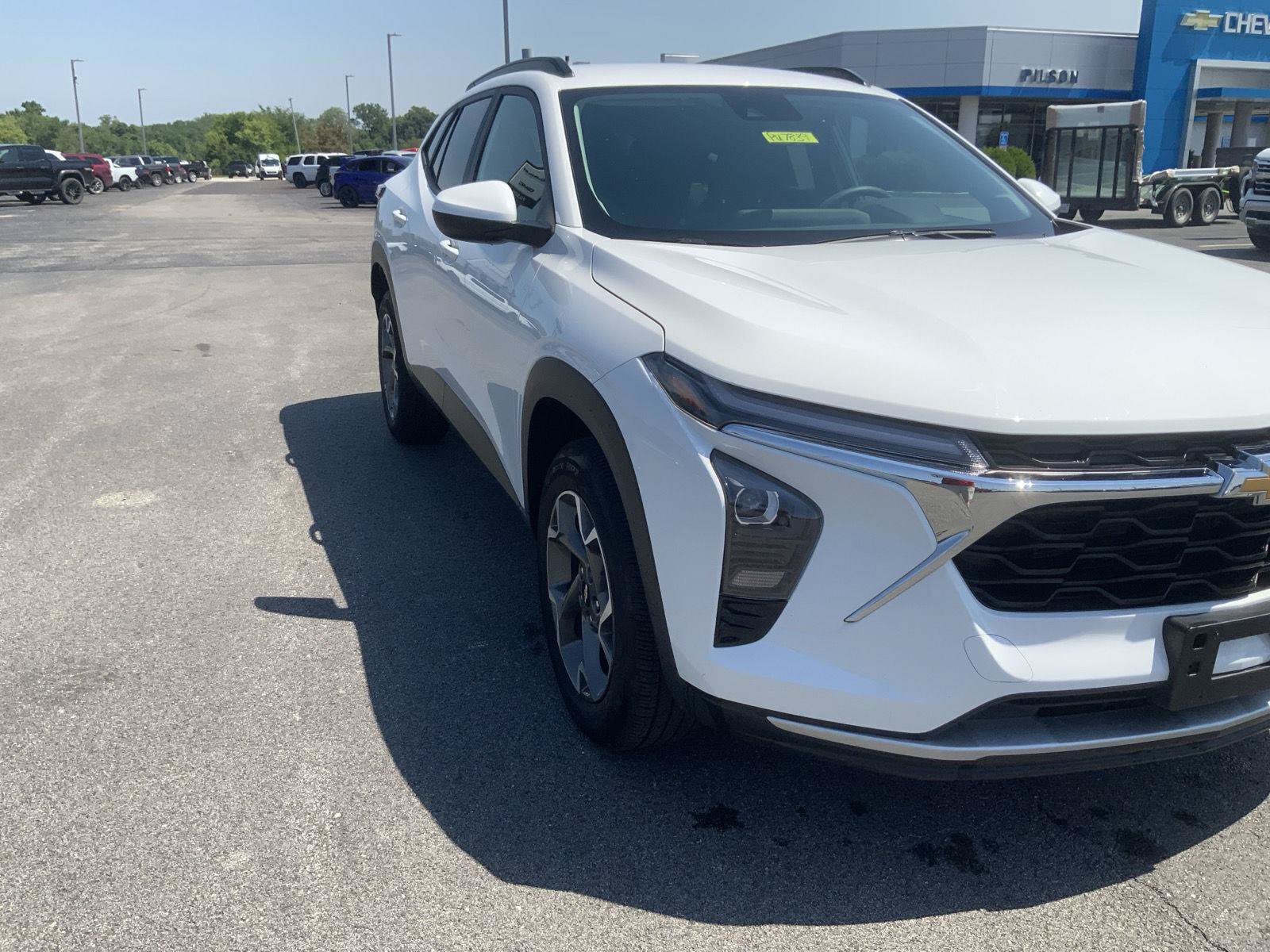 Used 2024 Chevrolet Trax LT FWD image 14
