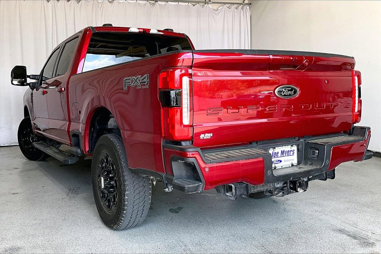 Used 2025 Ford F250 Lariat w/ Black Appearance Package image 5