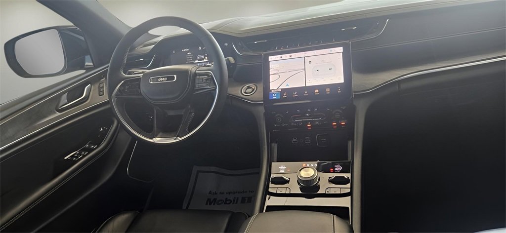 Used 2024 Jeep Grand Cherokee L Overland w/ Luxury Tech Group IV image 28