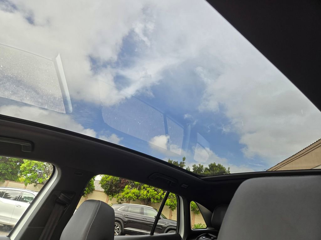 Certified 2023 Volkswagen ID.4 Pro S Plus AWD/4WD image 19