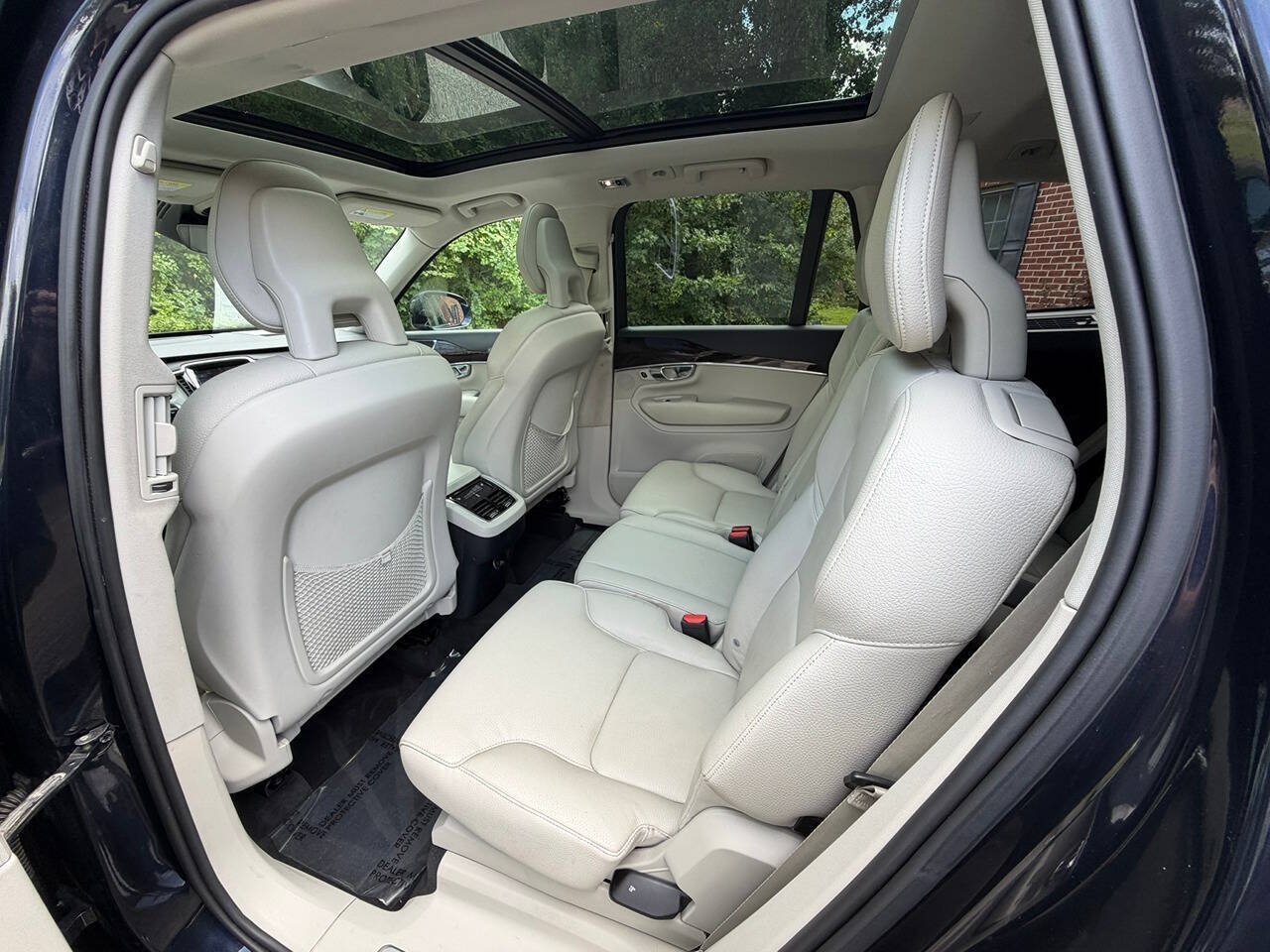 Used 2017 Volvo XC90 T6 Momentum w/ Vision Package AWD/4WD image 22