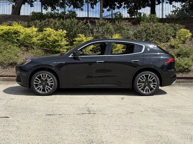 New 2025 Maserati Grecale GT image 6