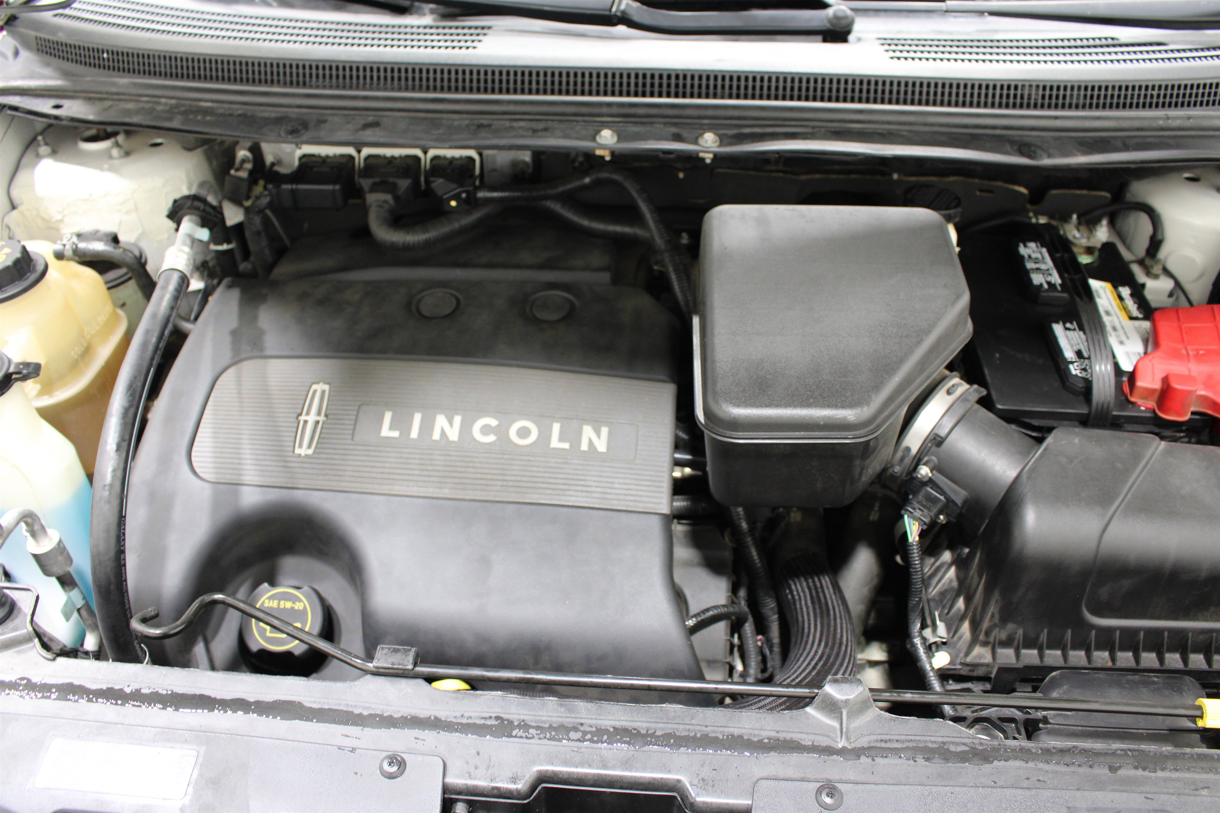 Used 2014 Lincoln MKX AWD w/ Equipment Group 102A image 45