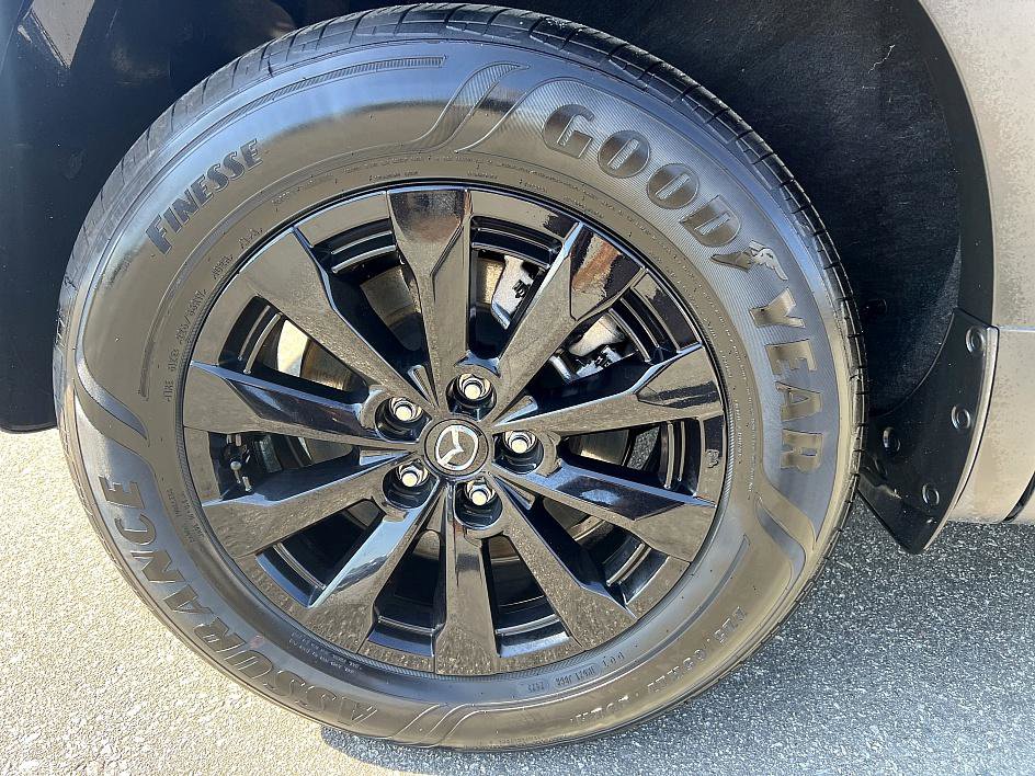 Used 2025 MAZDA CX-50 AWD 2.5 Hybrid w/ Premium Pkg image 11