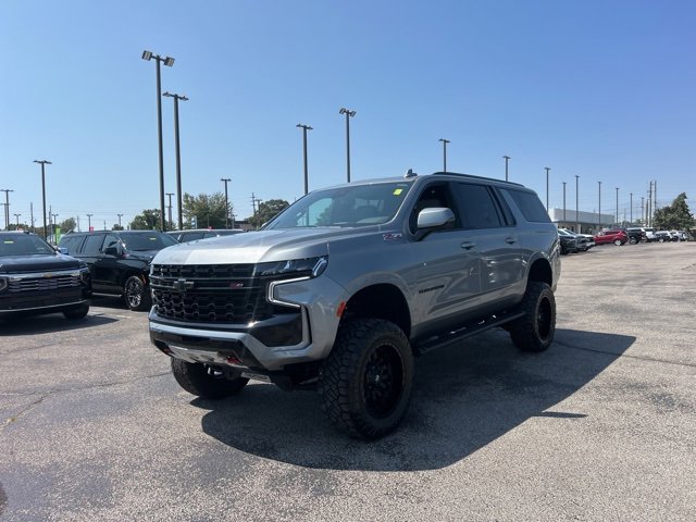 Used 2023 Chevrolet Suburban Z71 w/ Luxury Package image 7