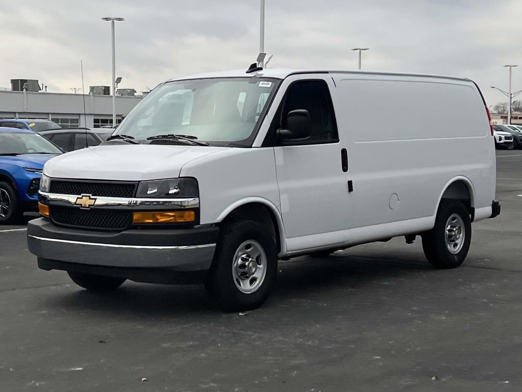 New 2025 Chevrolet Express 2500 Work Van w/ Driver Convenience Package