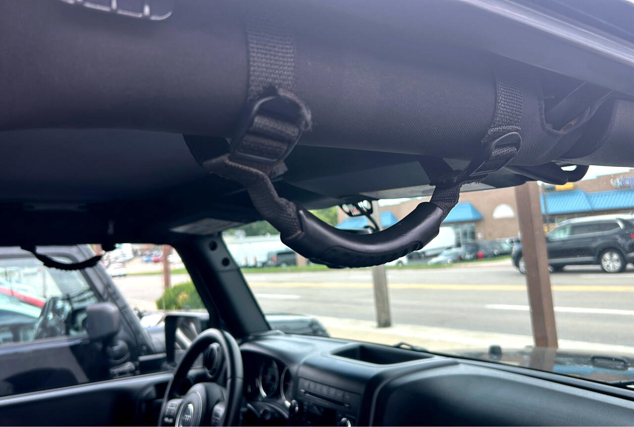 Used 2015 Jeep Wrangler Sport w/ Quick Order Package 24S image 14