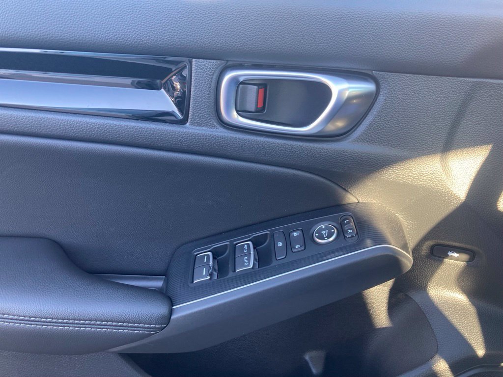 Used 2022 Honda Civic Touring image 21