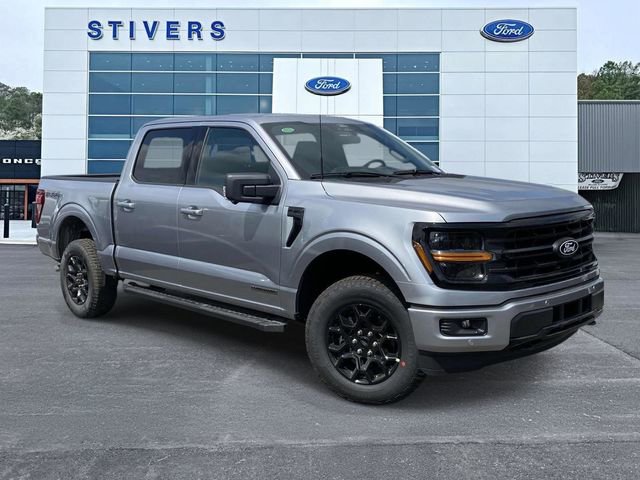 New 2025 Ford F150 XLT w/ Equipment Group 302A MID