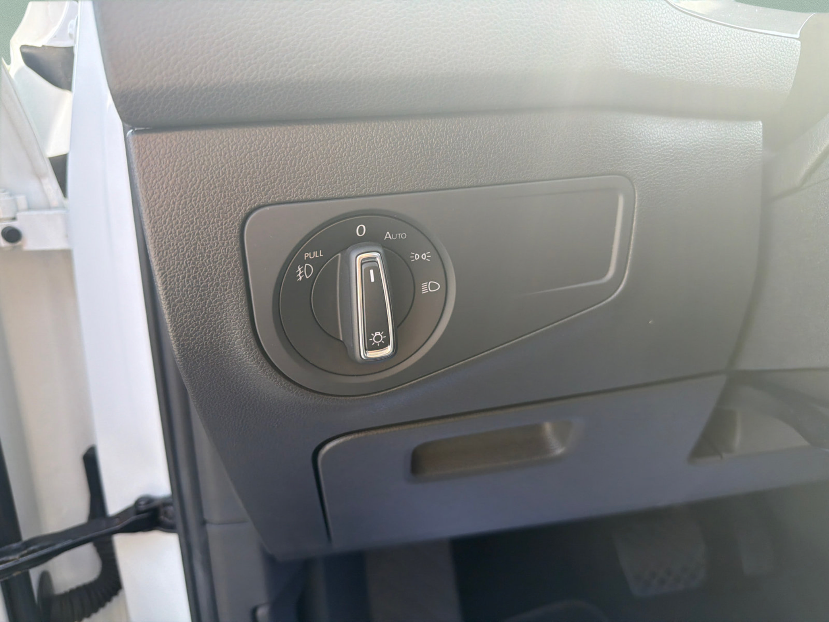 Used 2019 Volkswagen Tiguan SEL Premium AWD/4WD image 19