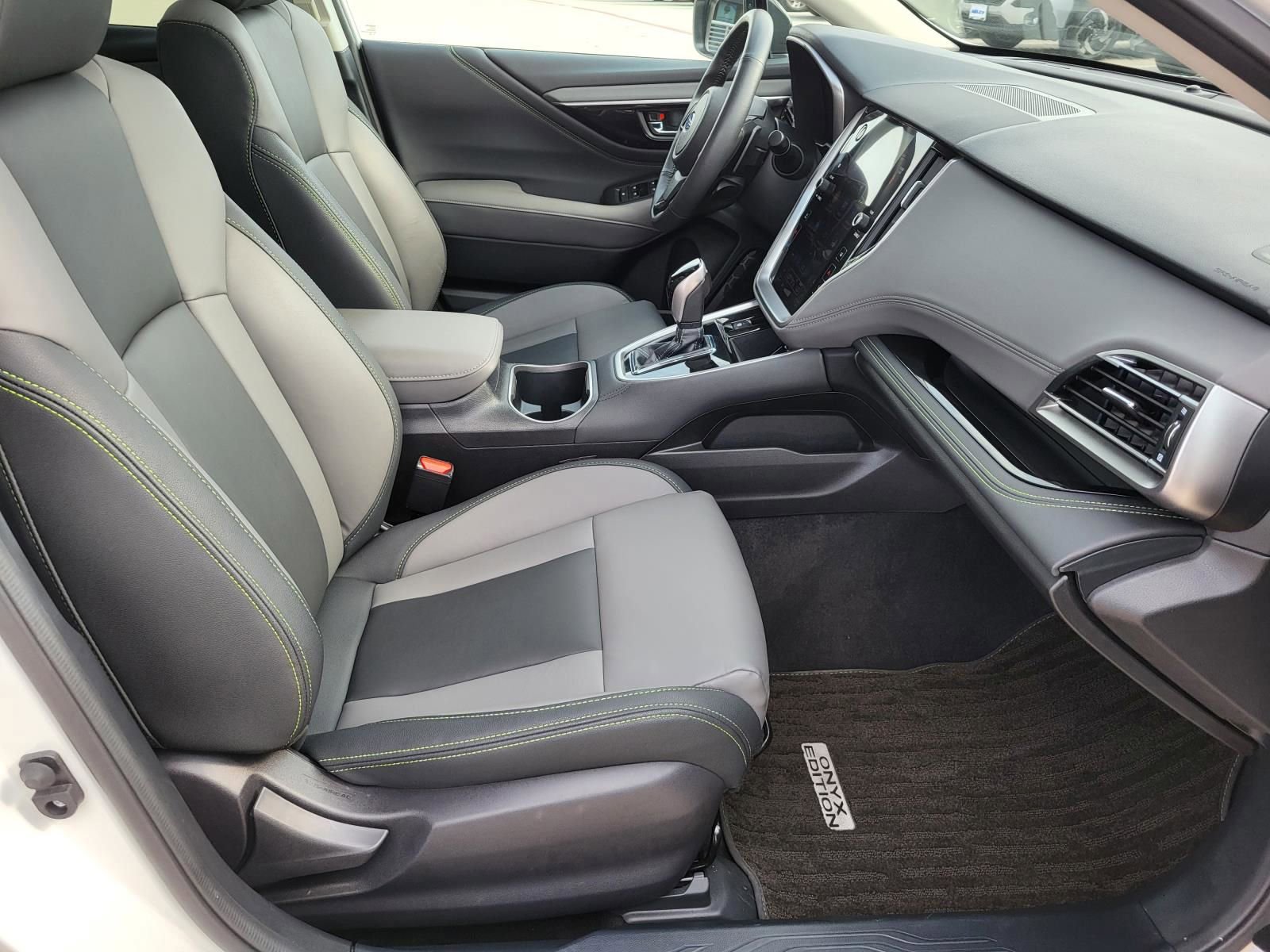 Certified 2025 Subaru Outback Onyx Edition AWD/4WD image 8