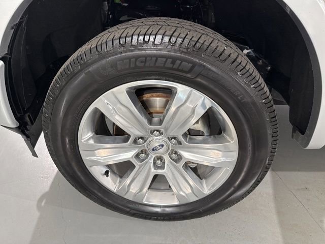 Used 2019 Ford F150 Platinum w/ Equipment Group 701A Luxury image 5
