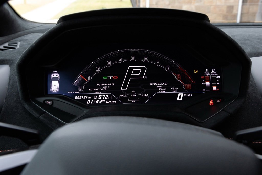 Used 2022 Lamborghini Huracan STO image 35