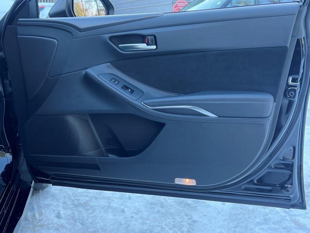 Used 2019 Toyota Avalon XSE w/ All Weather Liner Package image 7