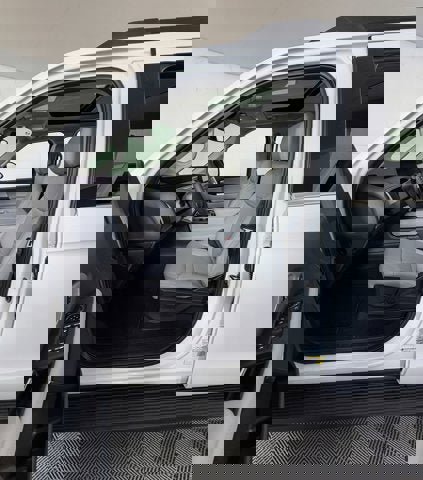 New 2026 Ford Expedition Active image 10