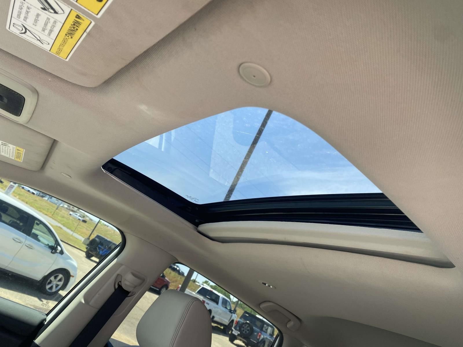 Used 2023 Honda HR-V EX-L image 18