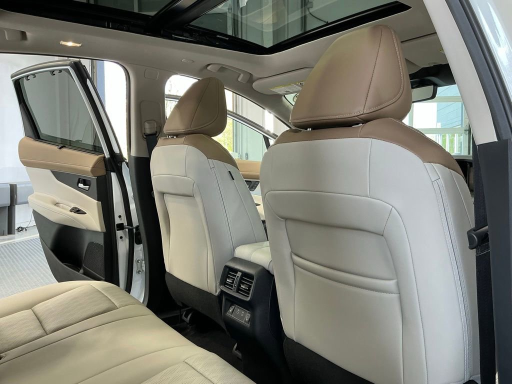 Used 2025 Nissan Murano Platinum image 20
