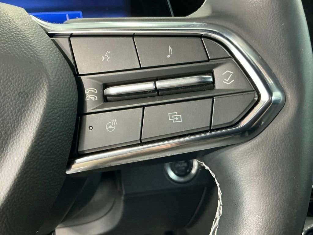 Used 2024 Chevrolet Traverse LT image 41