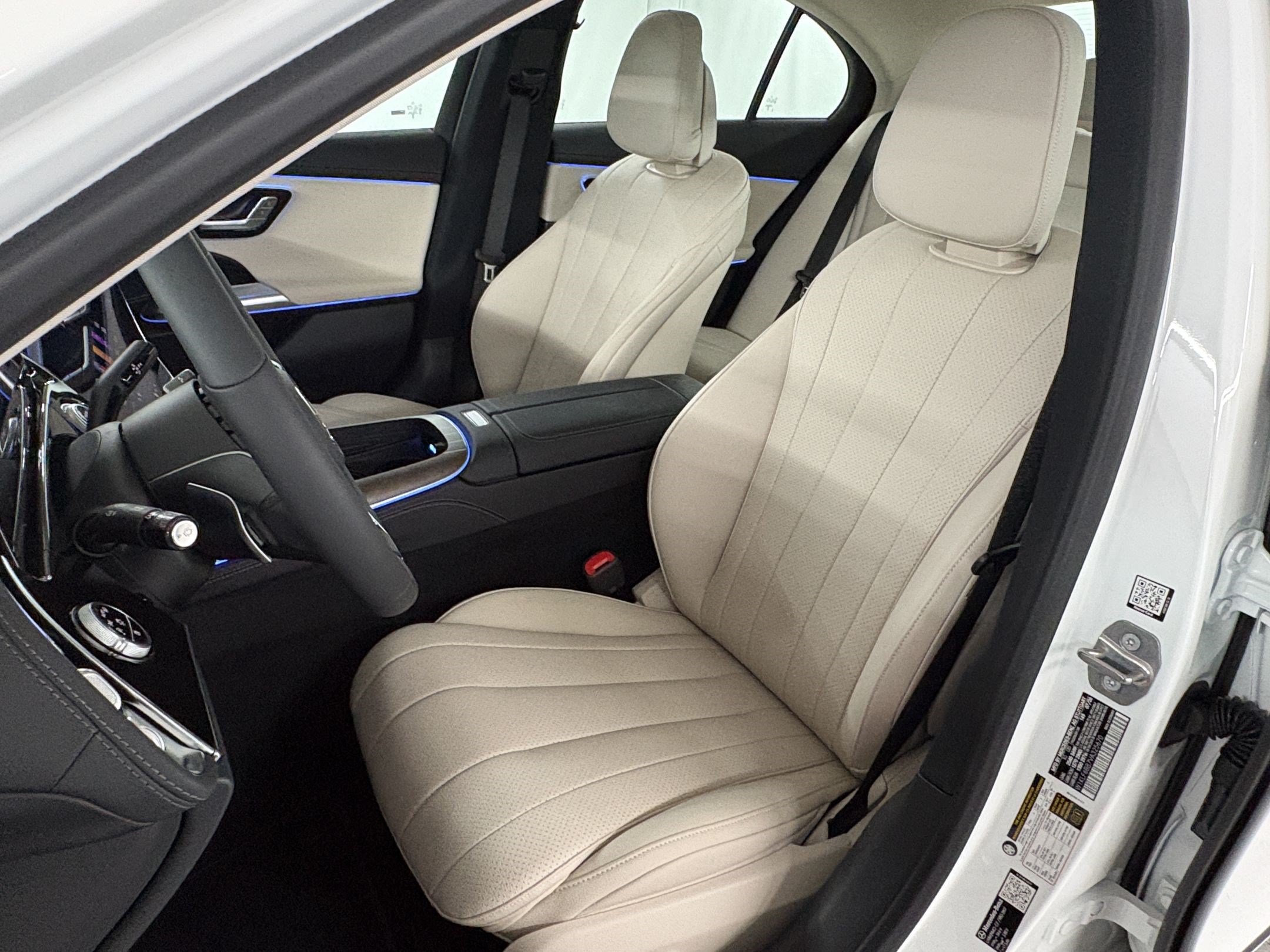 New 2027 Mercedes-Benz E 450 4MATIC Sedan image 5