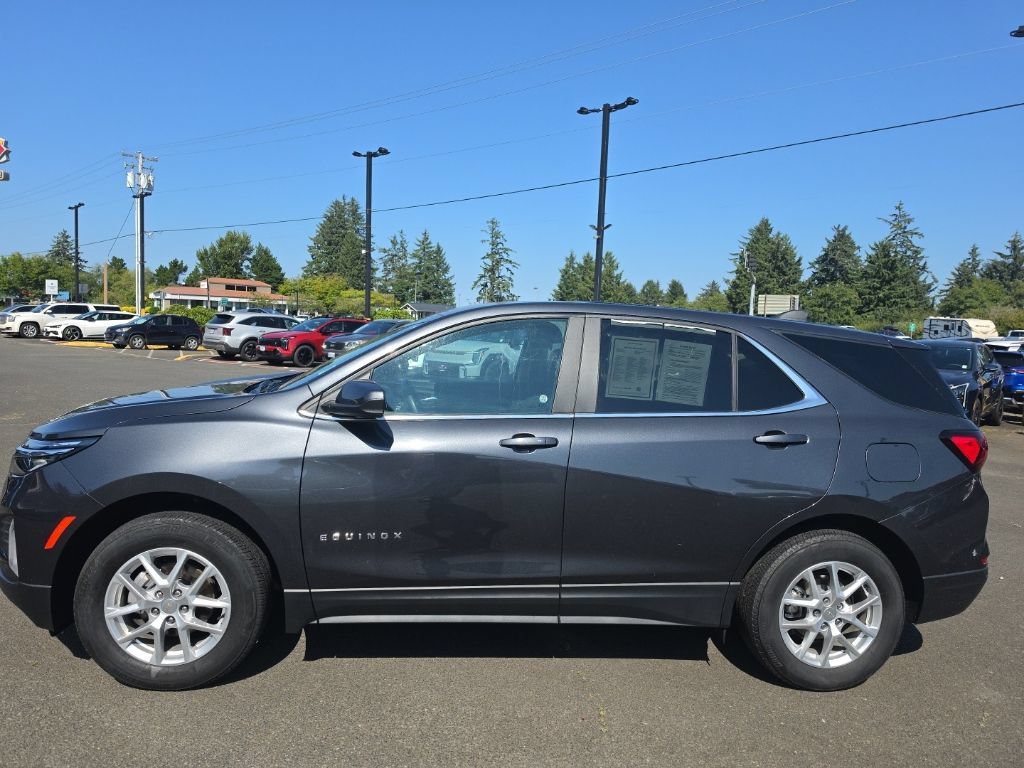 Used 2023 Chevrolet Equinox LT AWD/4WD image 3