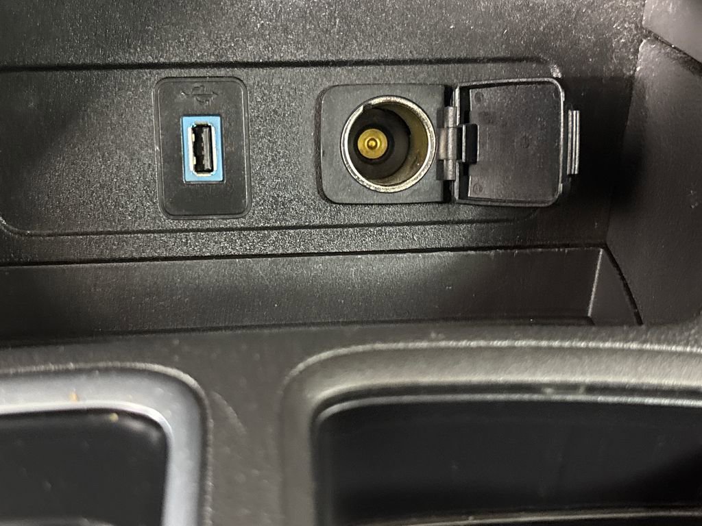 Used 2018 Ford Escape SE w/ Ford Safe & Smart Package FWD image 24