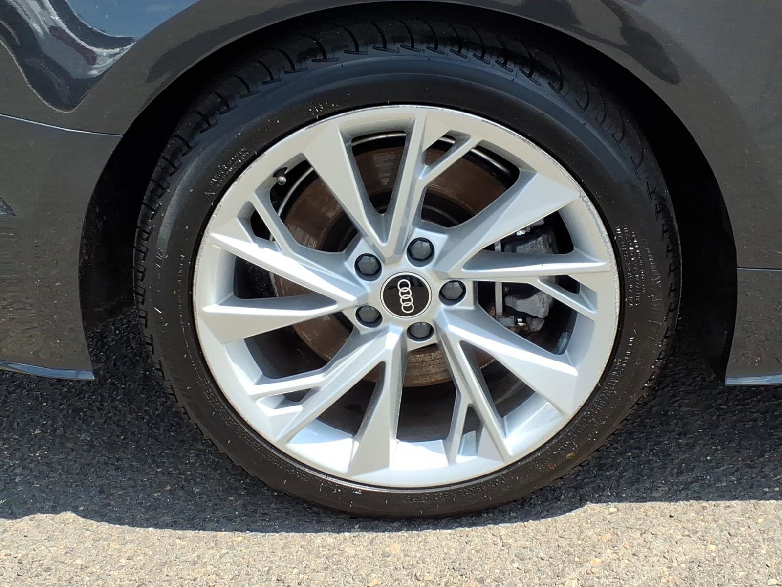 Used 2022 Audi A5 2.0T Premium Plus w/ Premium Plus AWD/4WD image 9