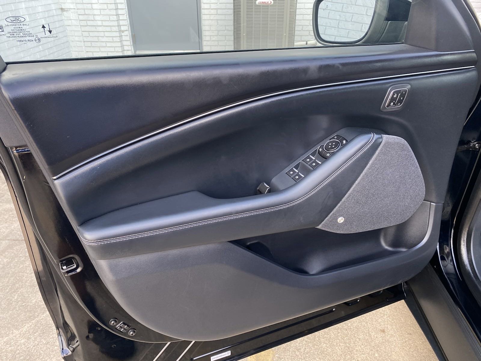 Used 2021 Ford Mustang Mach-E Premium image 16