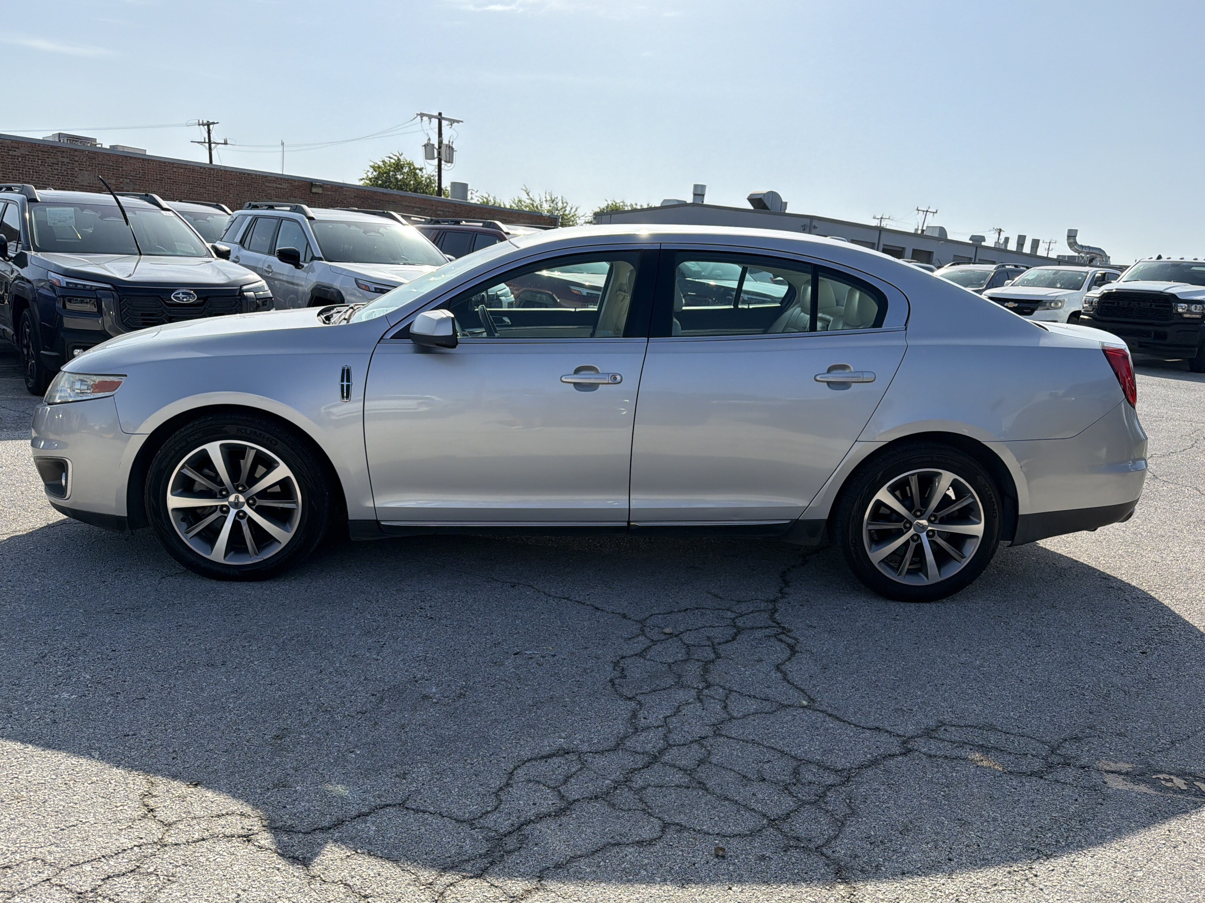 Used 2009 Lincoln MKS FWD image 6