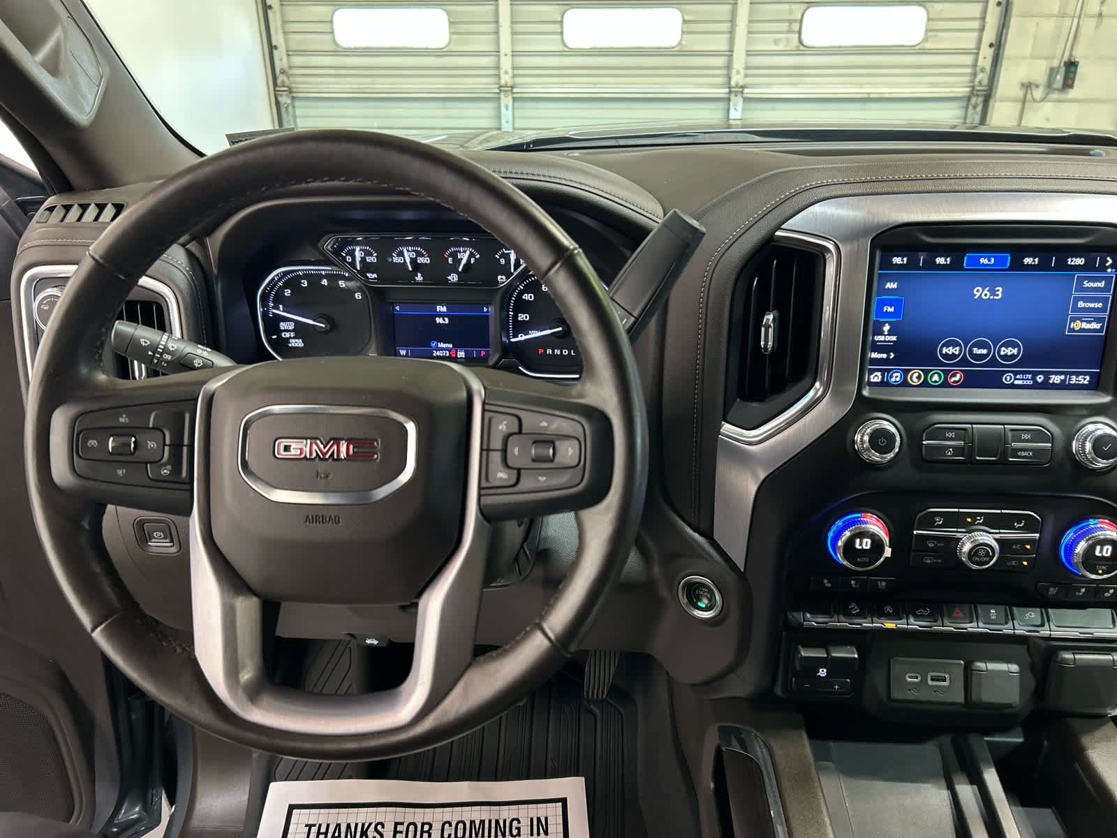 Used 2021 GMC Sierra 1500 SLT w/ SLT Convenience Package AWD/4WD image 23