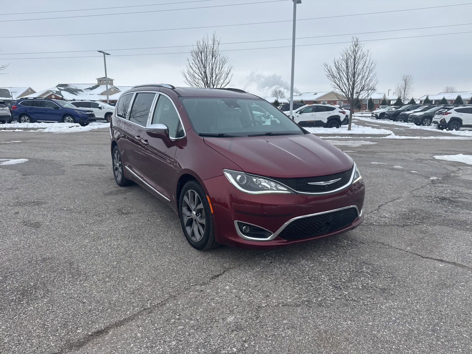 Used 2017 Chrysler Pacifica Limited image 6