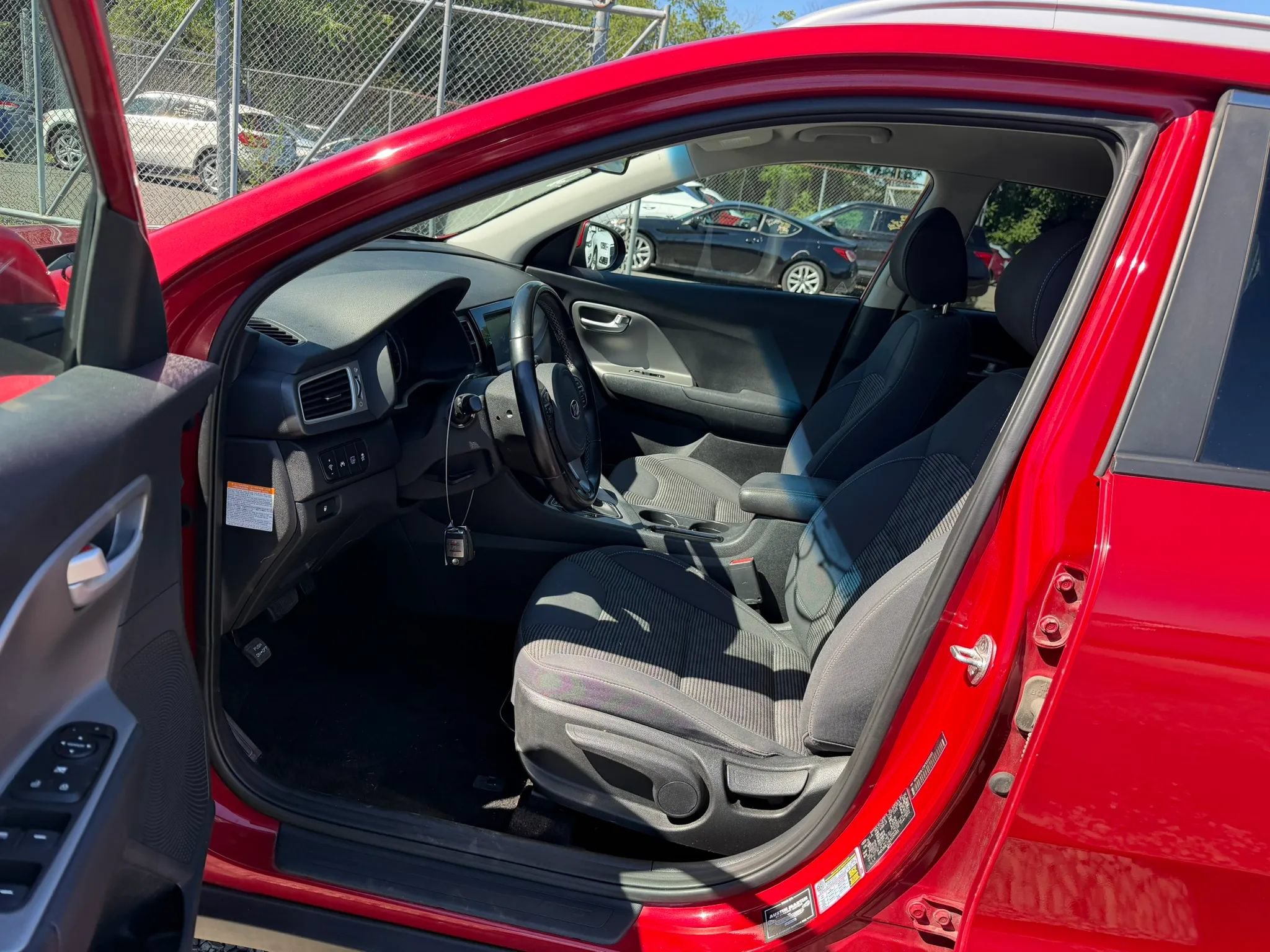Used 2019 Kia Niro LX FWD image 24