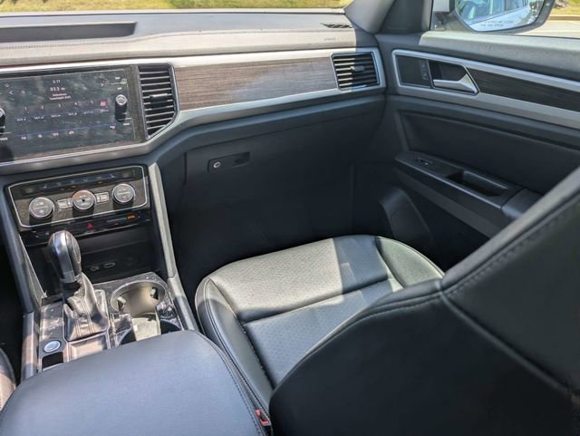 Used 2019 Volkswagen Atlas SEL R-Line FWD image 19