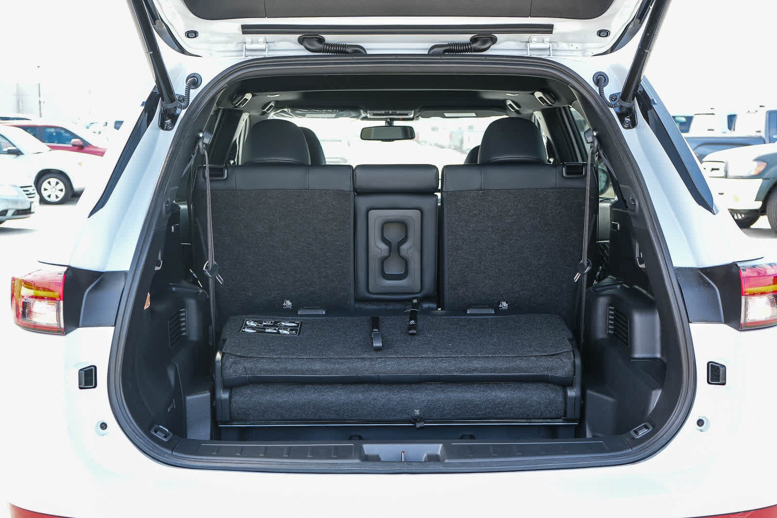 New 2026 Nissan Rogue Platinum AWD/4WD image 12