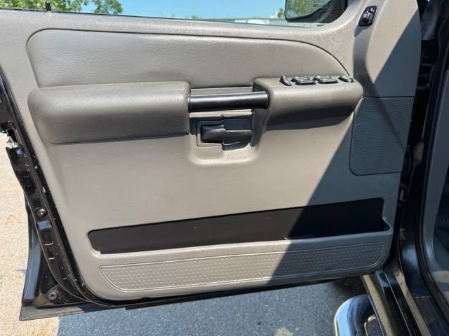 Used 2005 Ford Explorer Sport Trac Adrenalin AWD/4WD image 16