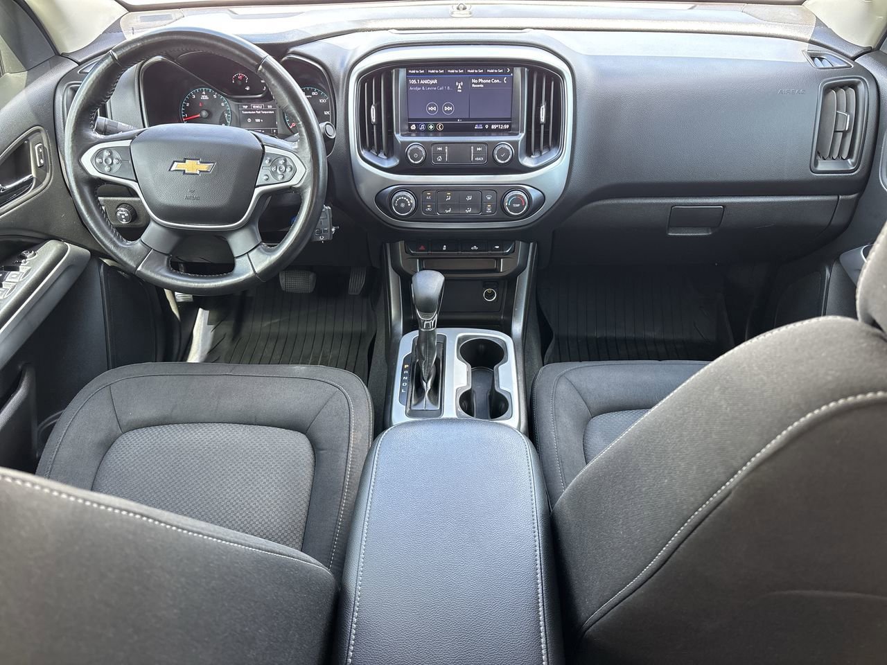 Used 2022 Chevrolet Colorado LT w/ LT Convenience Package image 12