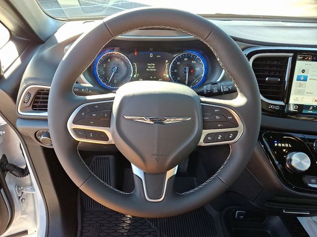 New 2026 Chrysler Voyager LX image 9