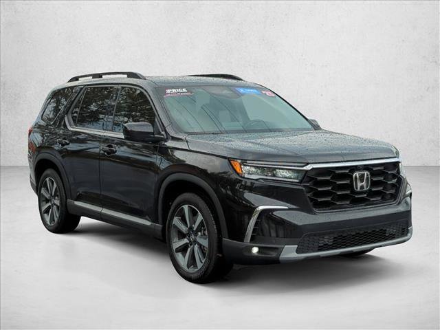 Certified 2025 Honda Pilot Elite image 3