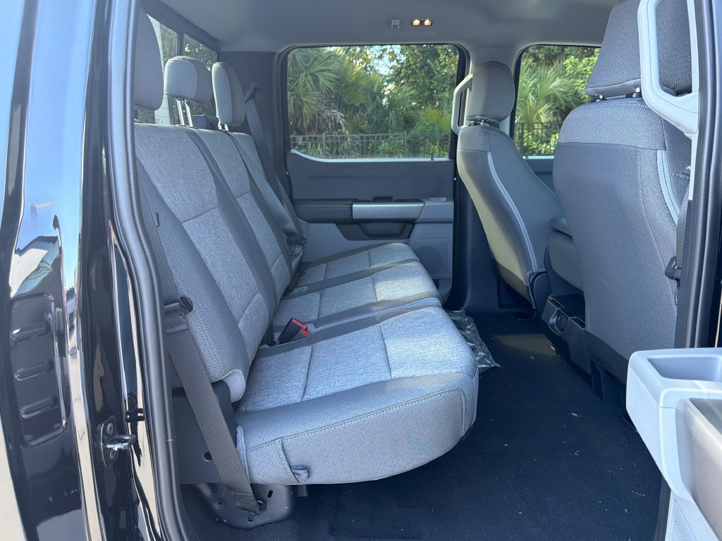 New 2027 Ford F250 XL w/ STX Appearance Package AWD/4WD image 27