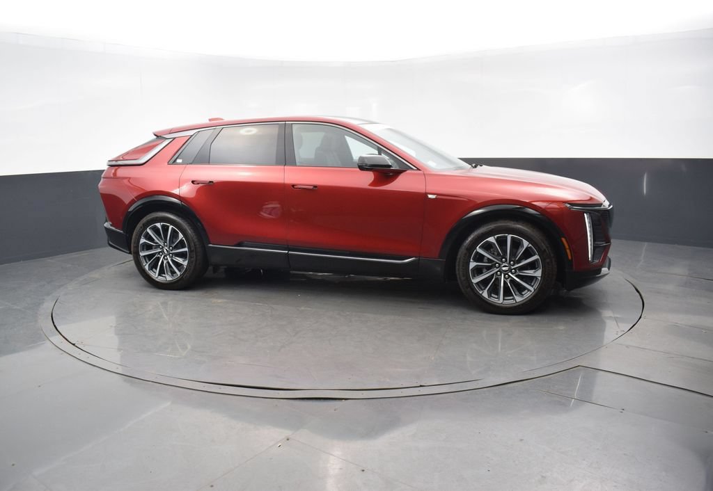 Certified 2024 Cadillac Lyriq Sport AWD/4WD image 7