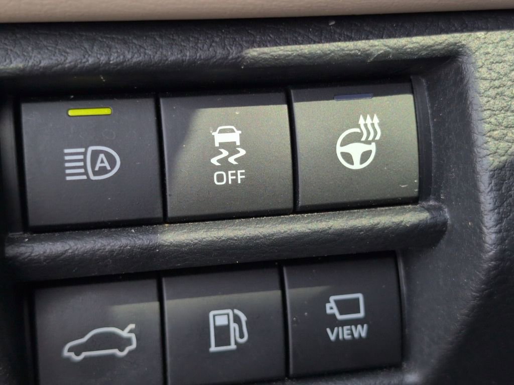 Used 2019 Toyota Avalon Limited w/ Advanced Safety Package image 20