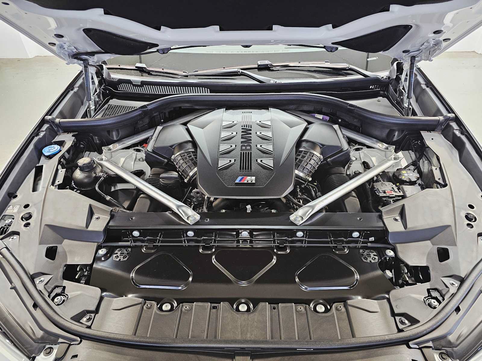New 2026 BMW X5 M60i AWD/4WD image 9