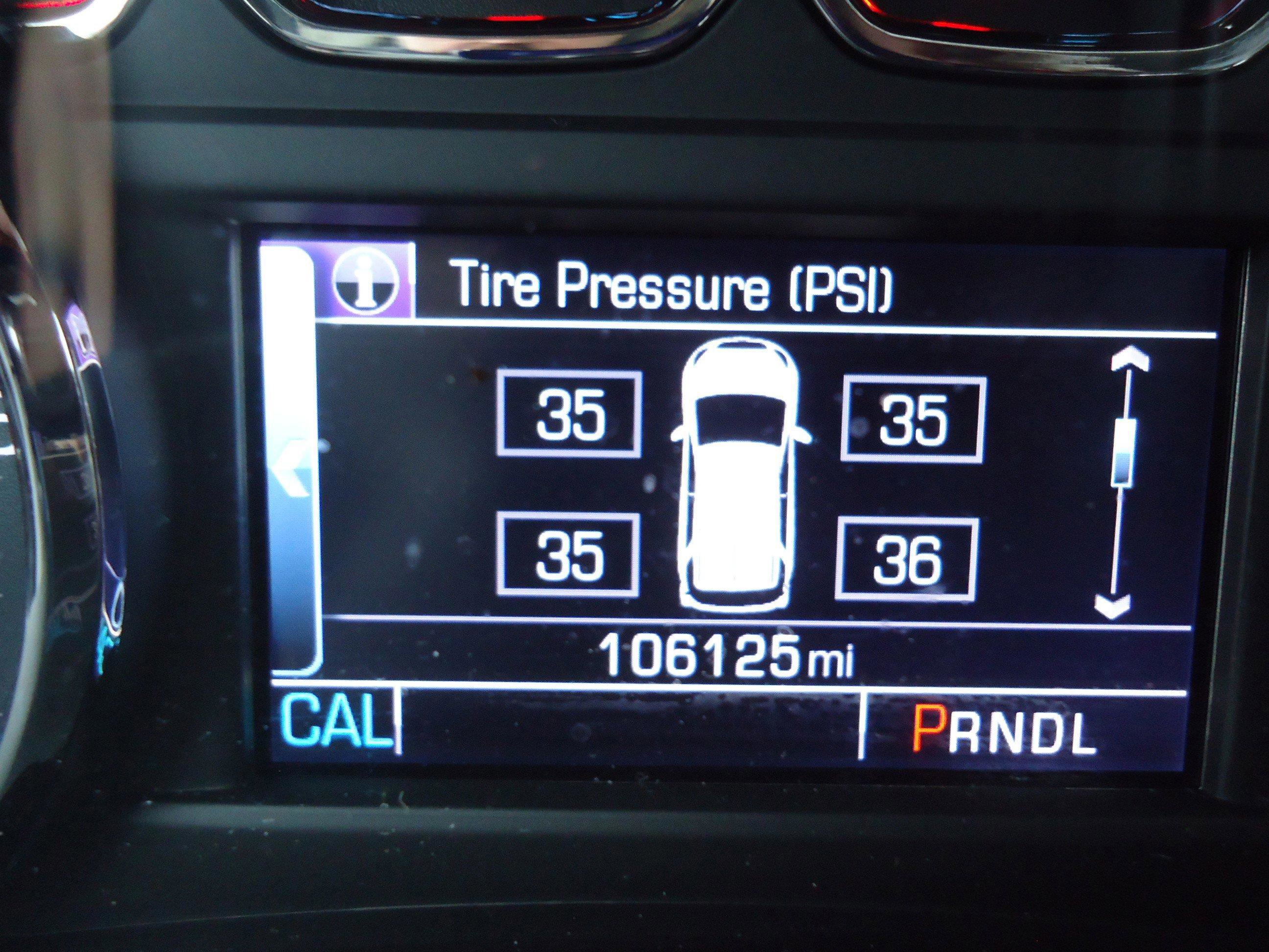 Used 2017 Chevrolet Suburban Premier image 13