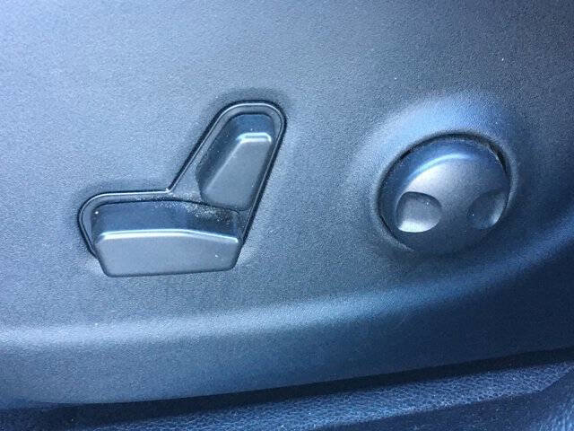 Used 2022 Jeep Cherokee Trailhawk w/ Comfort/Convenience Group image 19