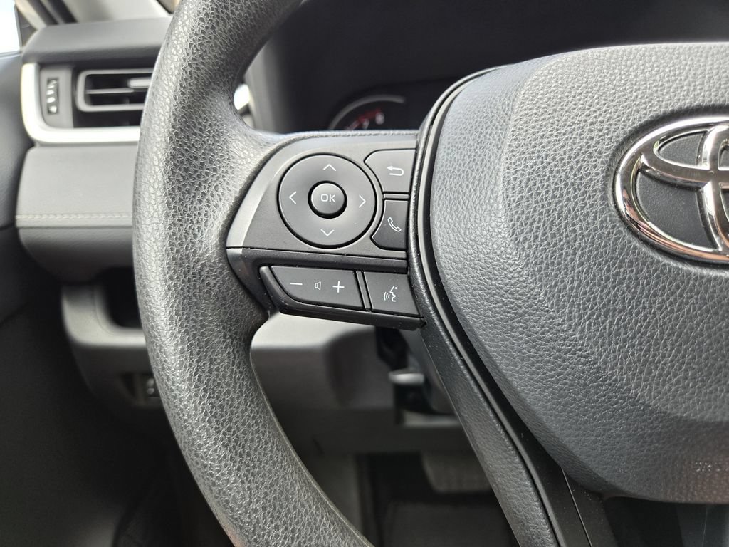 Used 2024 Toyota RAV4 XLE AWD/4WD image 24