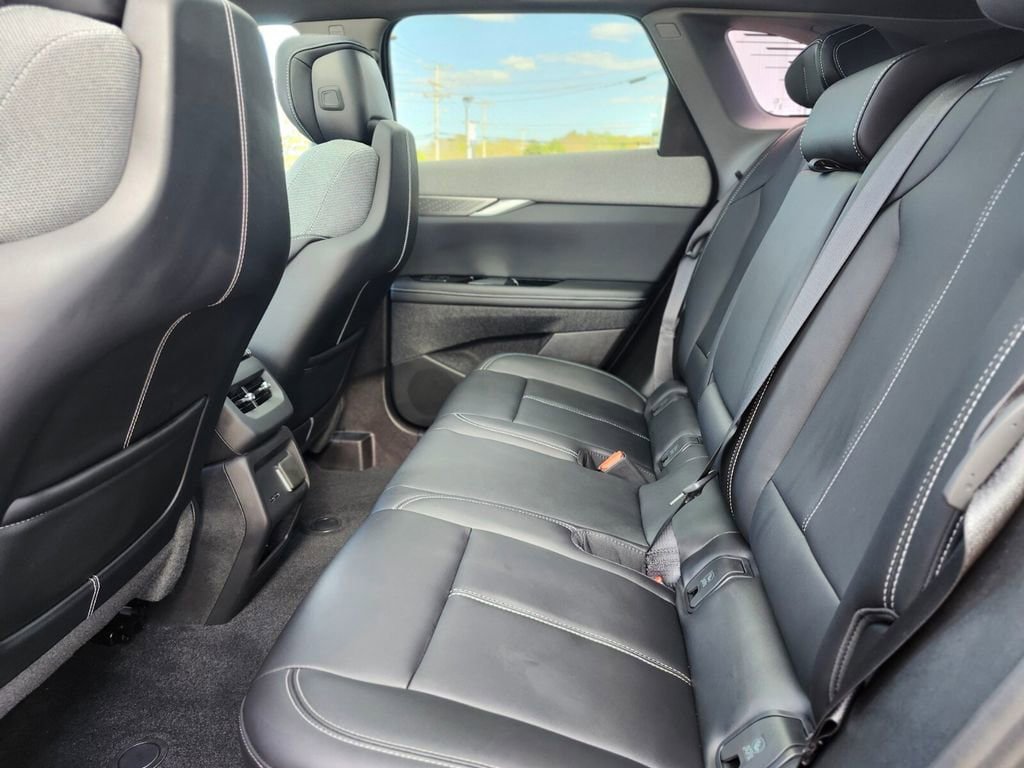 New 2026 Cadillac Optiq Sport 1 w/ LPO, Floor Liner Package AWD/4WD image 14