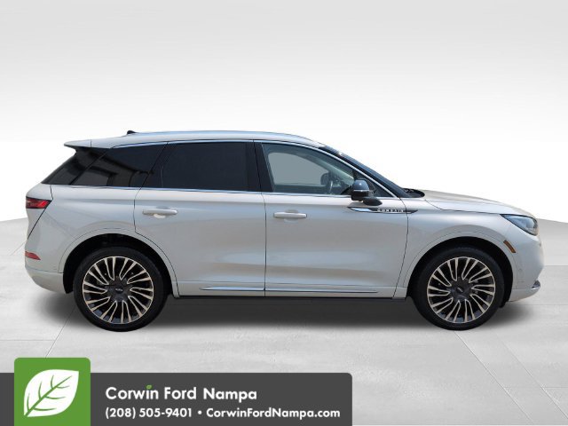 Used 2020 Lincoln Corsair Reserve w/ Equipment Group 201A FWD image 2