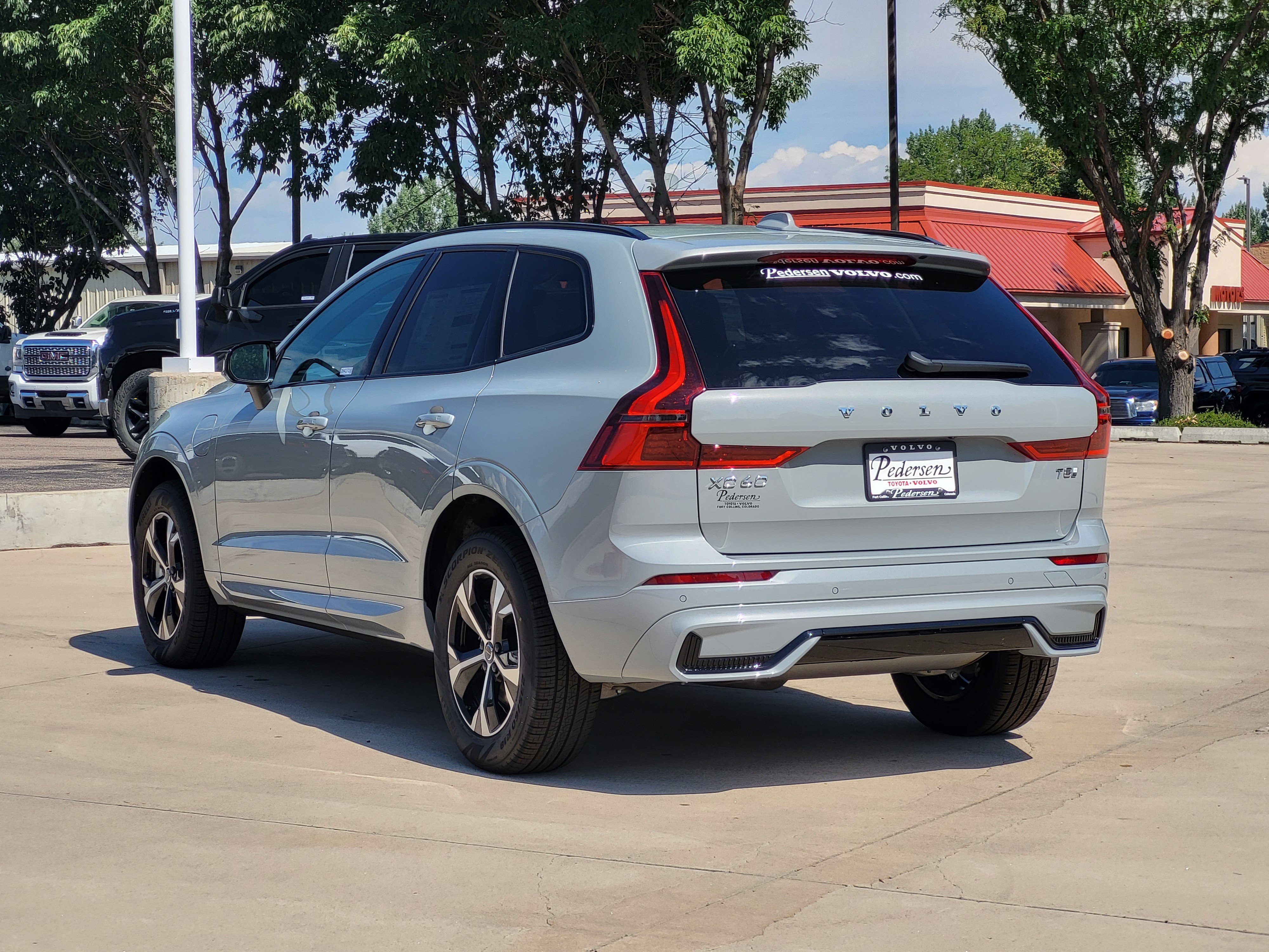 New 2026 Volvo XC60 T8 Core AWD/4WD image 4