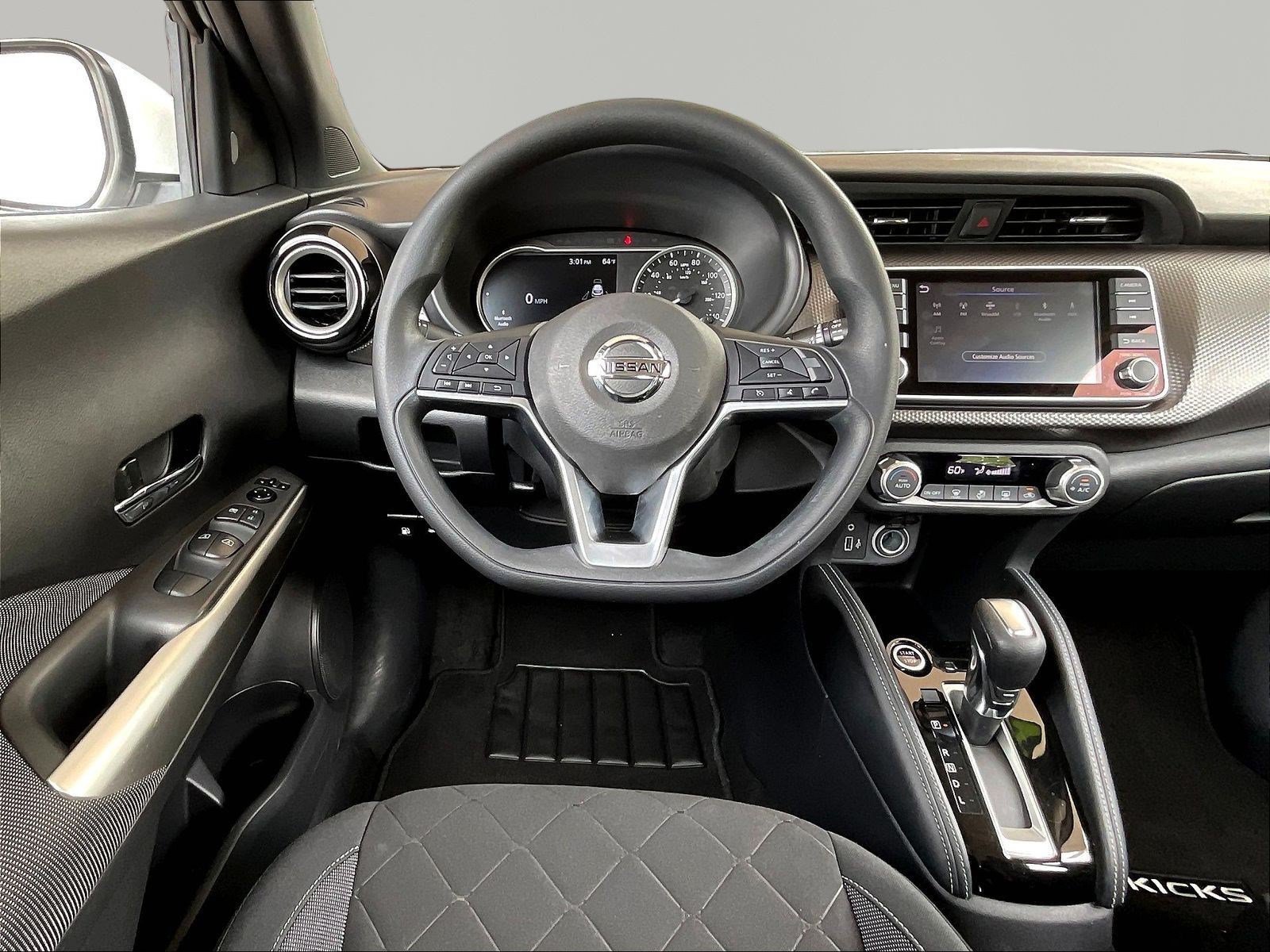 Used 2020 Nissan Kicks SV FWD image 8