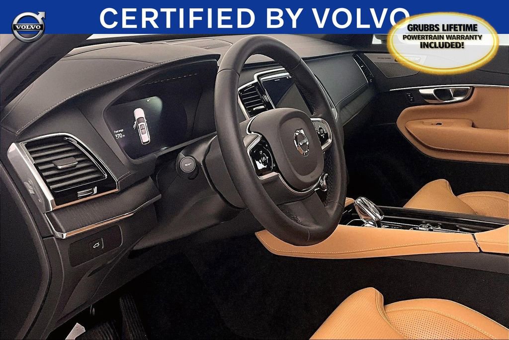 Used 2025 Volvo XC90 B5 Ultra w/ Protection Package Premier image 17