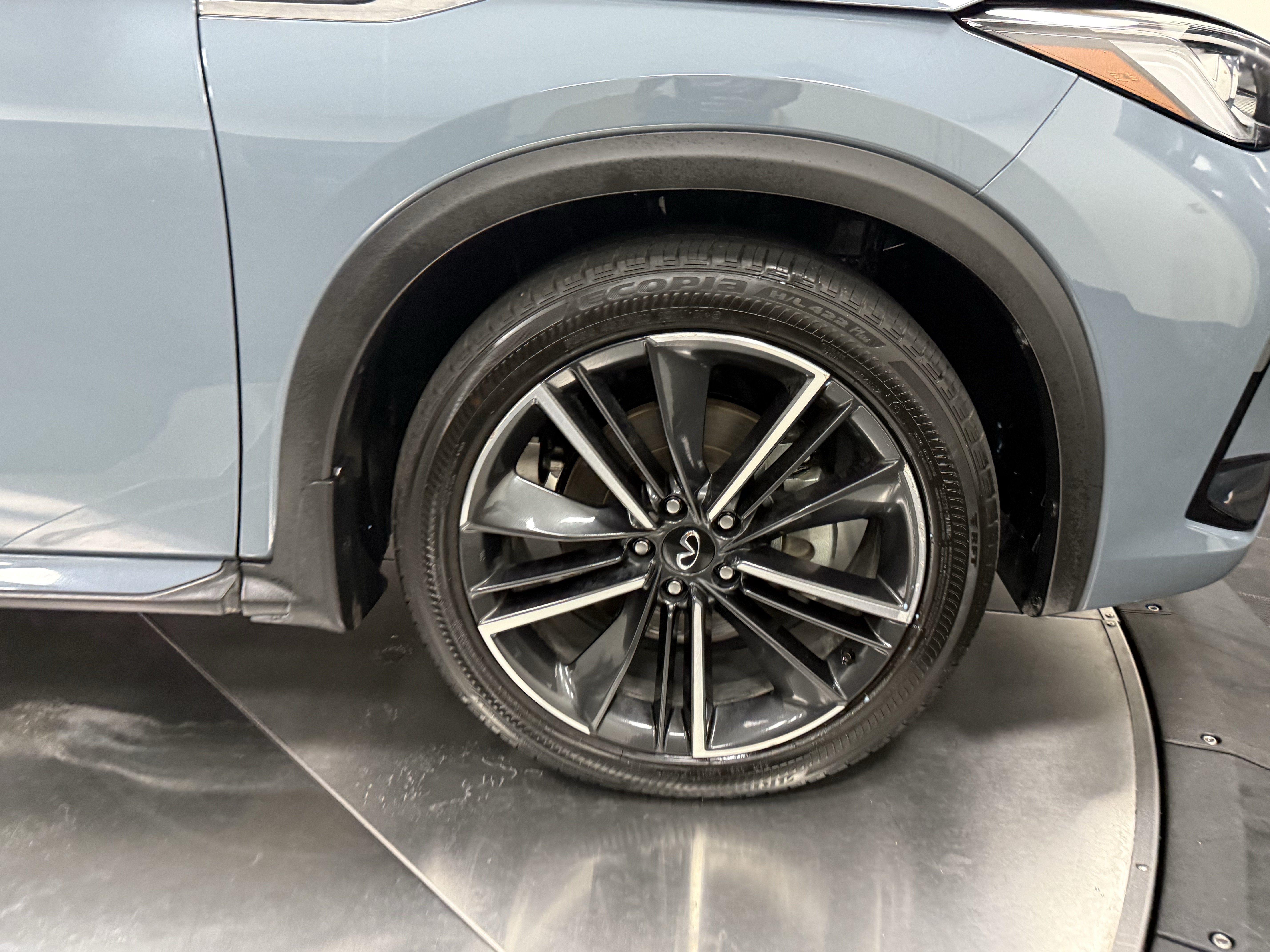 Certified 2023 INFINITI QX55 Luxe w/ Cargo Package AWD/4WD image 9